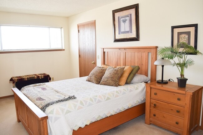 Habitación espaciosa - Foxtail Meadows Apartments