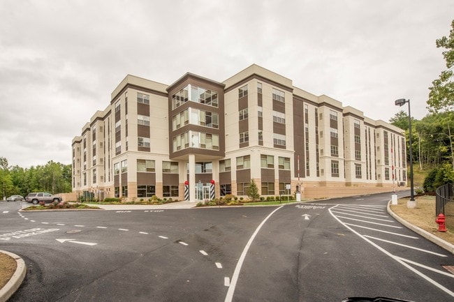 Building Photo - Hillside Commons Rental