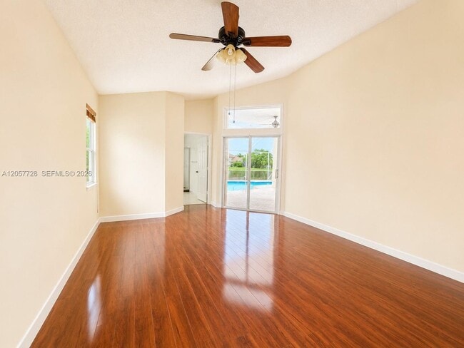 Photo - 1041 Cedar Falls Dr