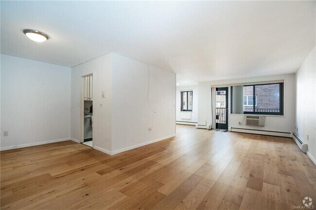 Building Photo - 100 E Hartsdale Ave Unit 3JW Rental