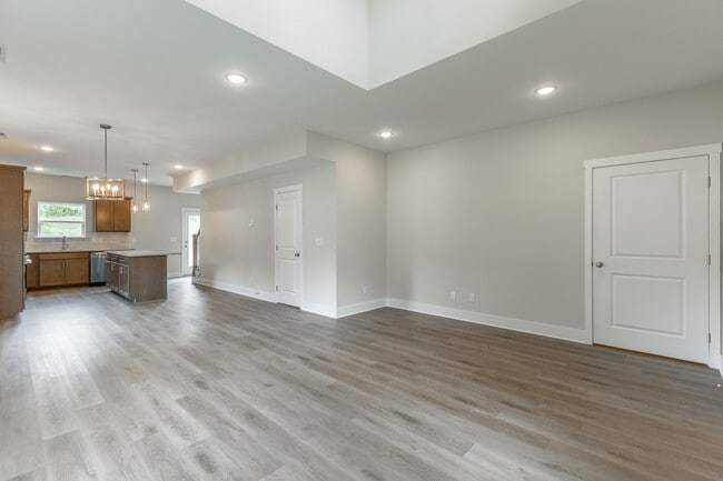 Photo - 4688 Heiskell Dr