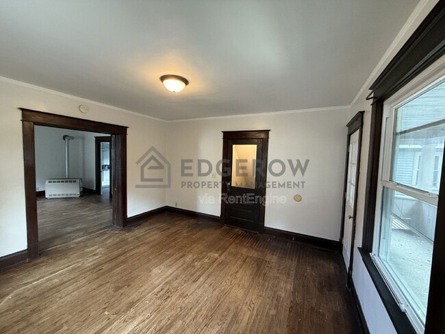 Photo - 915 Jackson St NW