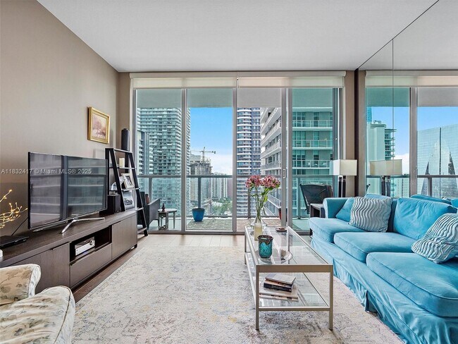 Photo - 1111 SW 1st Ave Unidad 3217-N Rental