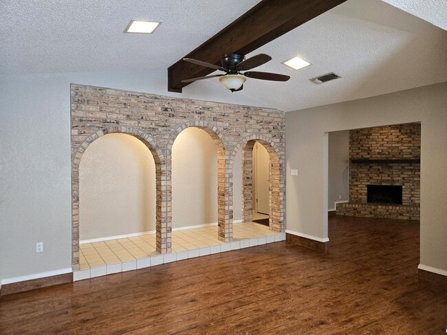 Photo - 3/2 Hewitt Home