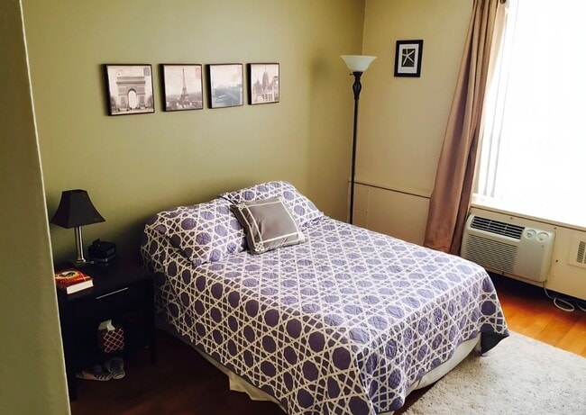 Photo - 70 W Burton Pl