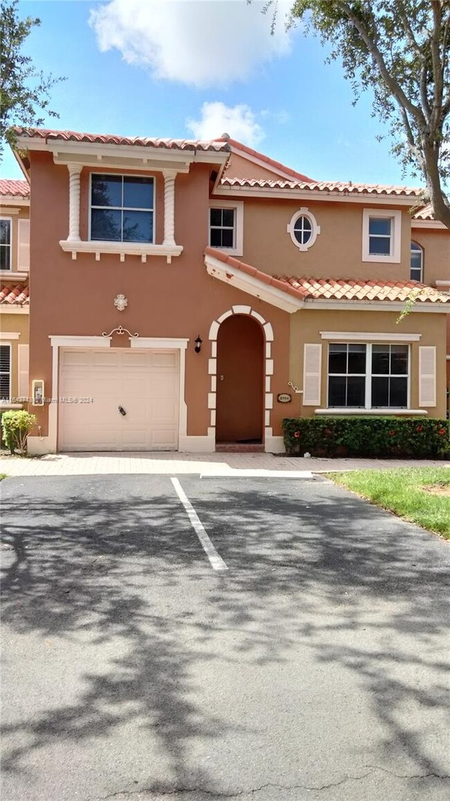 Photo - 8424 NW 139th Terrace Townhome