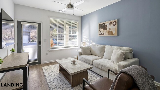 Photo - 2800 Milan Ct Unidad 215