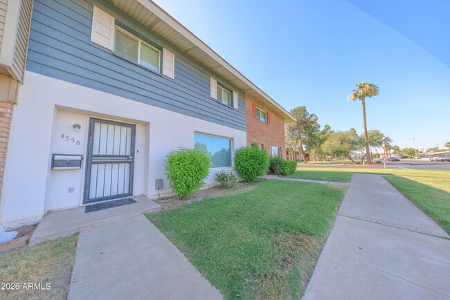 Photo - 4558 N 15th Ave