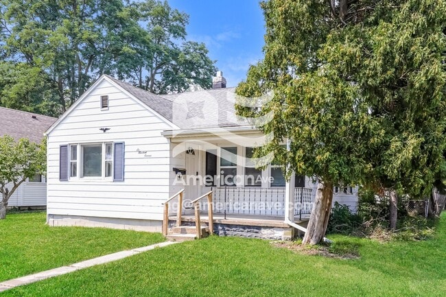 Photo - 611 W Wayne St