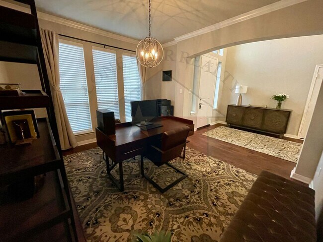 Photo - 1627 Neff Dr