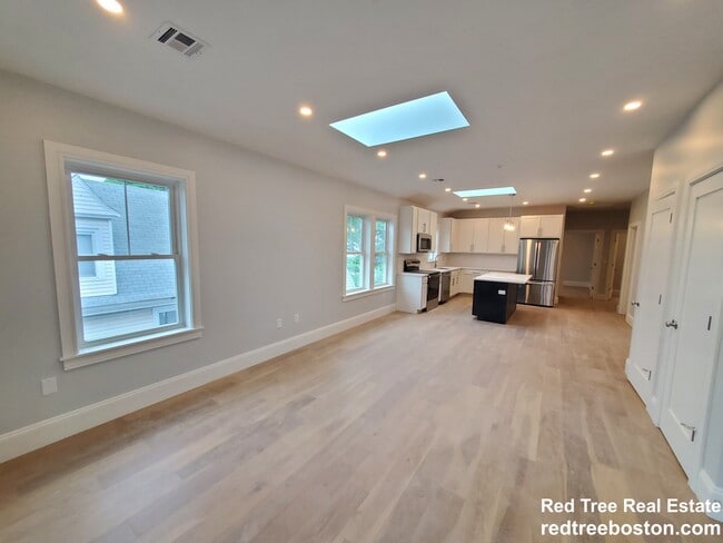 Photo - 51 Fairbanks St Unit 3