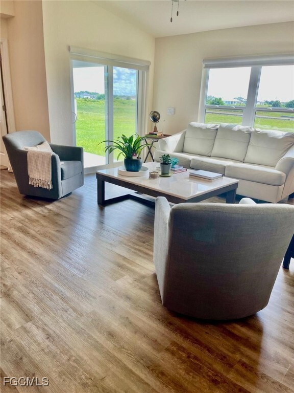 Photo - 9025 E Broad Ct