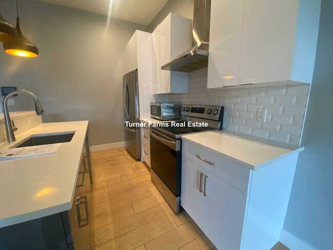 Photo - 60 Cross St E Unidad 207