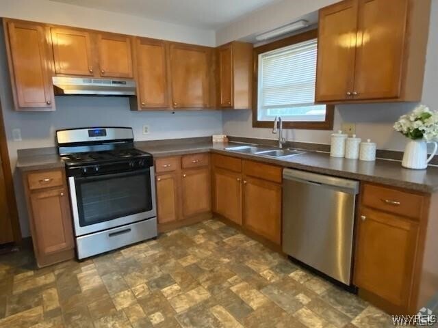 Building Photo - 5846 Sheridan Dr Rental