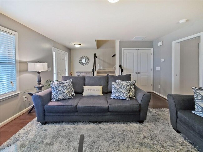 Photo - 65 Griggs St SW