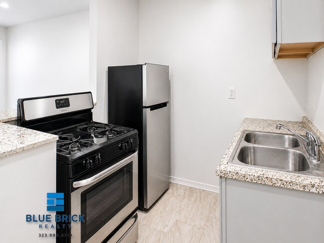 5942 N Tujunga Ave Unit 15