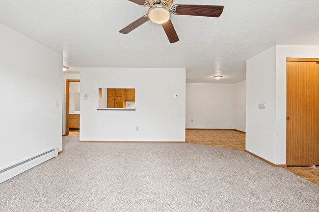 Photo - Orchard Estates Apartments