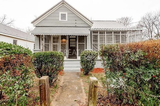 Building Photo - 1500 28th St