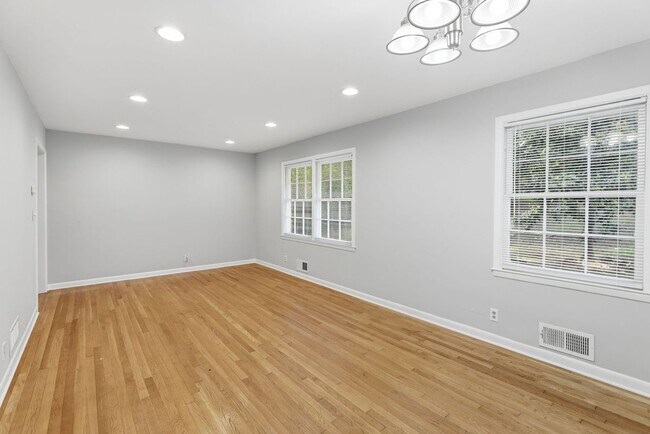 Photo - 4411 Langdon Dr