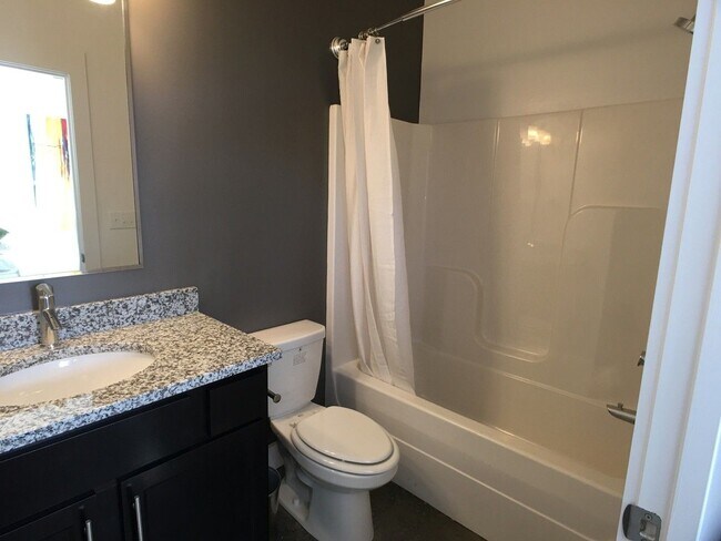 Photo - 509 30th Ave E