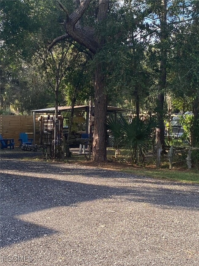 Photo - 430 S Lindero St