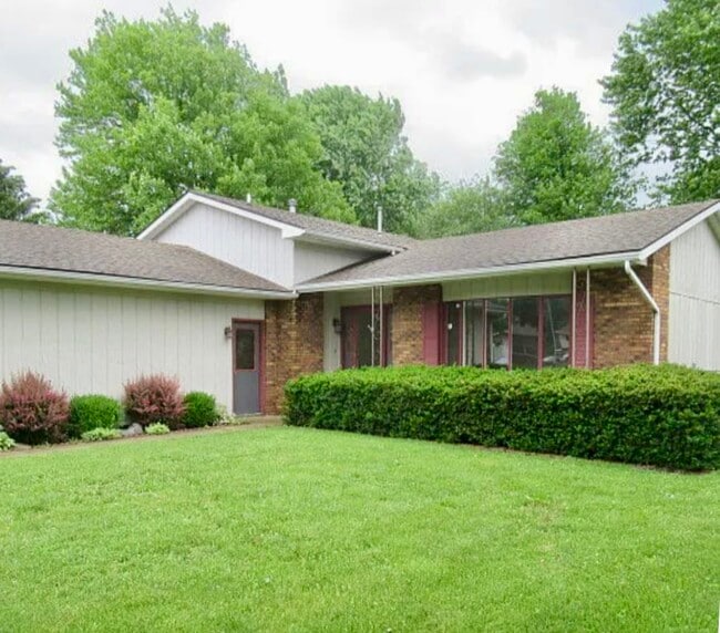 Photo - 1026 Illinois Dr