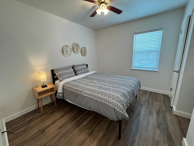 Photo - 4021 W 8th St Unit SI ID1296534P
