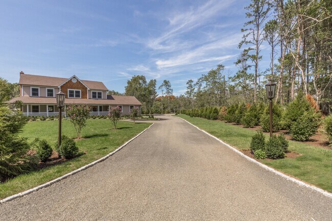 Photo - 641 Little Bird Rd House