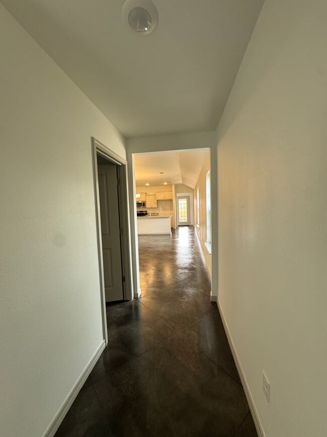 Photo - Located in the Glendale Area!!! New Build ...