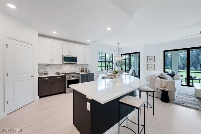 Photo - 16348 Viansa Wy Unidad 101