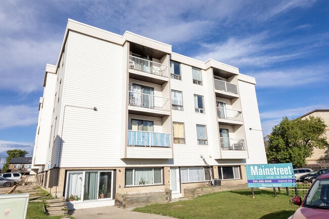 Building Photo - Deluca Manor