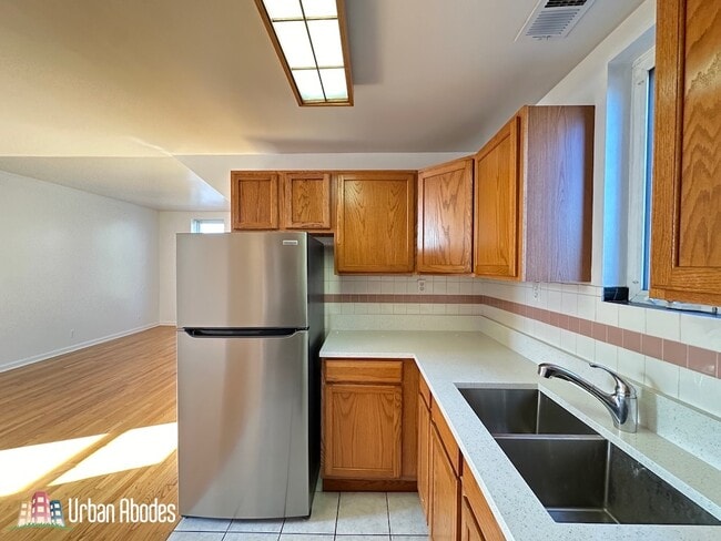 Photo - 1401 N Bosworth Ave Unit 2C