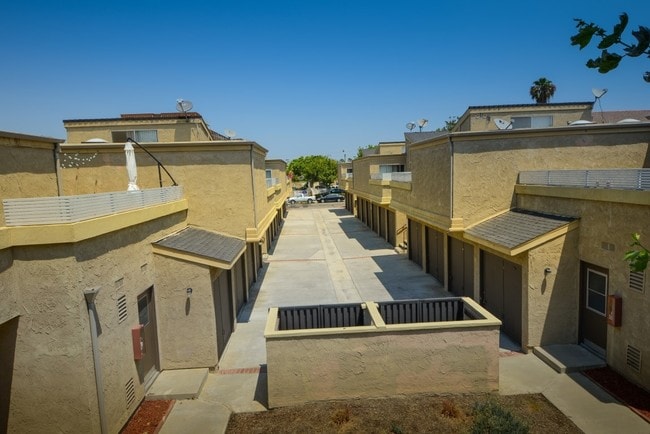 Photo - 7912-7922 Aldrich Dr.