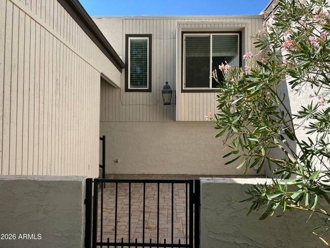 Photo - 7527 E Pleasant Run