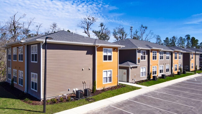 Building Photo - The Grove at Perry Rental