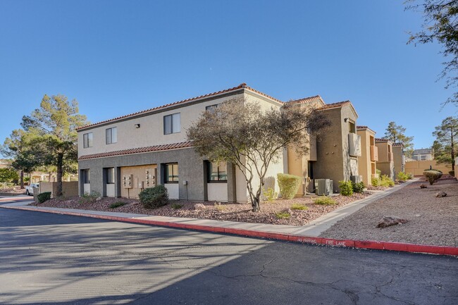 CHARMING 3 BEDROOM CONDO IN DESERT SHORES ... - CHARMING 3 BEDROOM CONDO IN DESERT SHORES ...