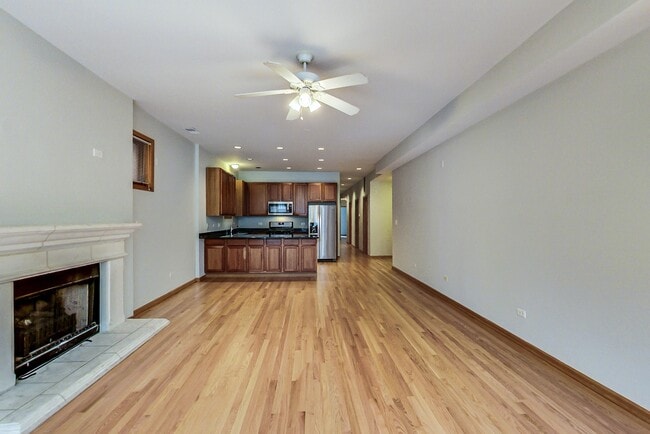 Photo - Stunning Wicker Park 3 Bed - Available August 1st Unit 3
