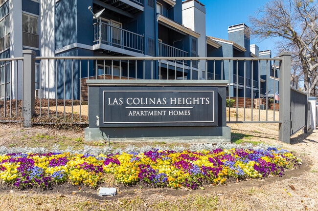 Las Colinas Heights