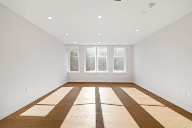 Photo - 693 Sutter St Unit 6