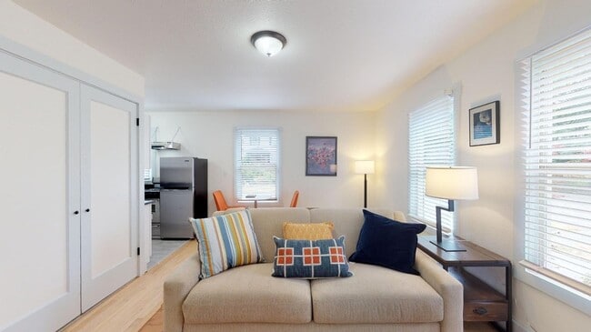 Photo - Red Maple Apartments