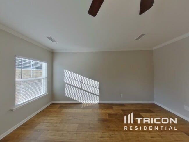 Photo - 622 Crooked Crk