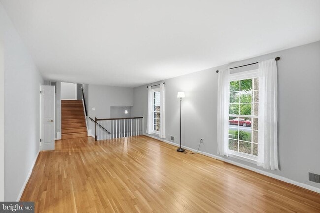 Photo - 809 Woodley Dr