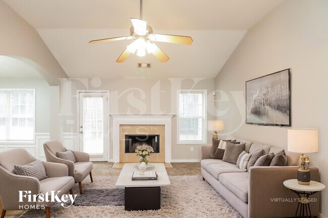 Photo - 50 Oakbrook Ln