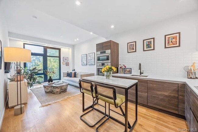 Photo - 1110 Madison St Unit 3B