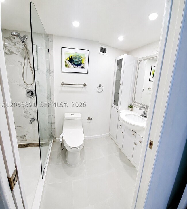 Photo - 2655 Collins 2306 Unit 2306