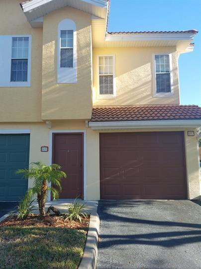 Building Photo - 1 bedroom condo with attached garage in Hunter's Creek Unit 107