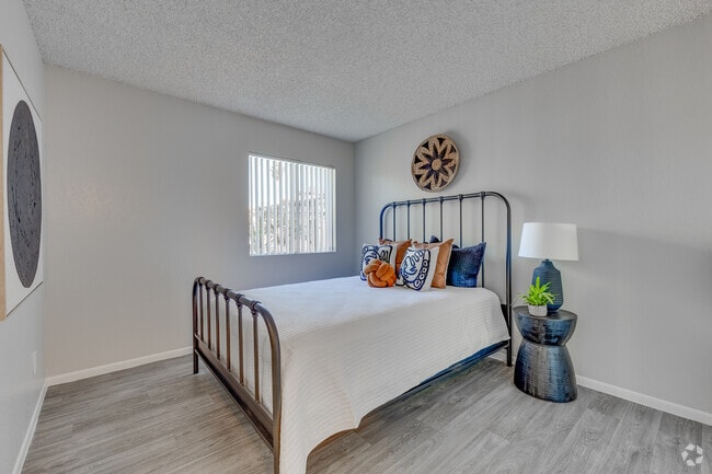 2BR, 2BA - 936SF - Second Bedroom