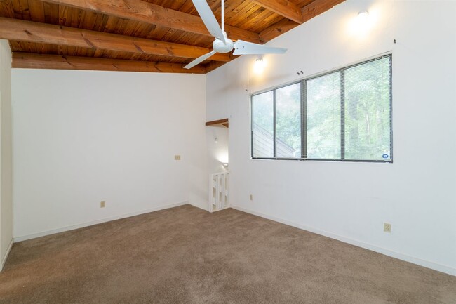 Building Photo - 1347 Rumba Ln Rental