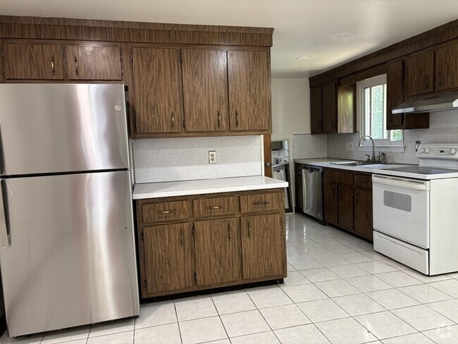 Building Photo - 363 Linwood Ave Unit 2 Rental