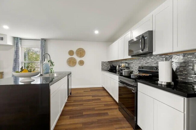 Photo - 3516 Southmore Blvd